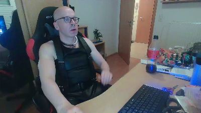 Piercing888 webcam model stream image