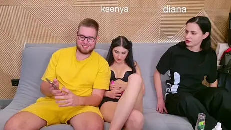 Ksenny webcam model stream image