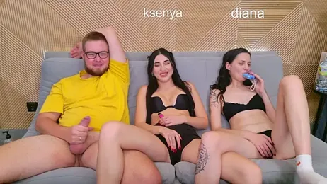 Ksenny webcam model stream image