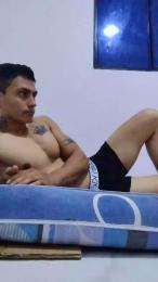 davidaya98 webcam model stream image