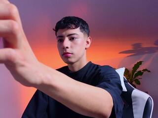 Sebastiian Reed webcam model stream image