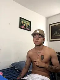 logannth webcam stripchat model stream image