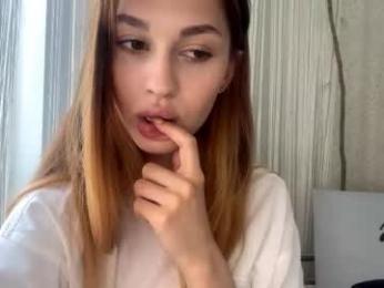 shirleepoma webcam model stream image