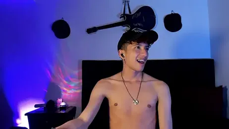 mhatias_ webcam model stream image