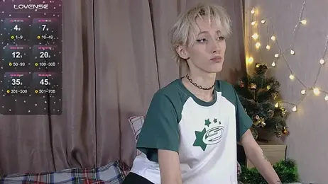 NextVibe_ webcam model stream image