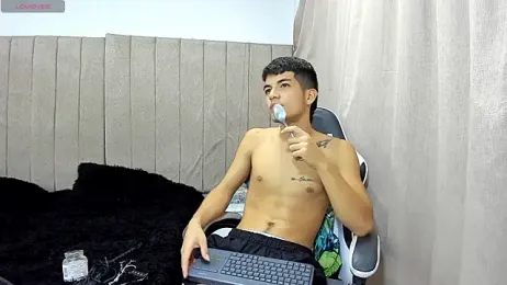 pipe_hot04 webcam model stream image