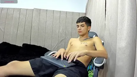 pipe_hot04 webcam model stream image