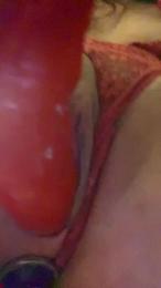 Hotmilf webcam model stream image