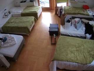 voyeurcam-julmodels-bed-6 webcam model stream image