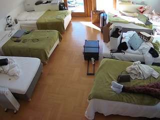 voyeurcam-julmodels-bed-6 webcam camsoda model stream image