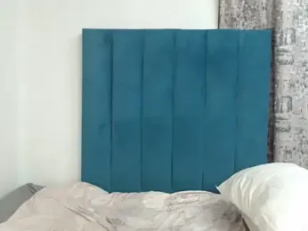 pinkpanther10111 webcam model stream image