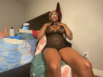 VixenCapri webcam model stream image