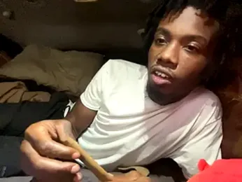 SlimeCrownzOut5 webcam model stream image