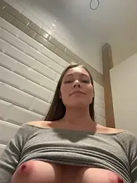 nicole111 webcam model stream image