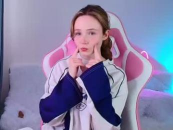 poompoompeach_ webcam chaturbate model stream image