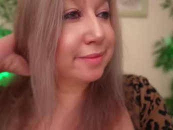 happyalice webcam model stream image