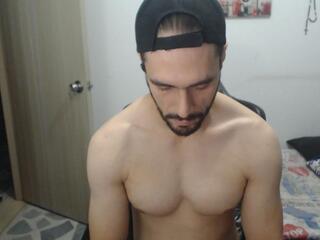 Jusstin I webcam model stream image