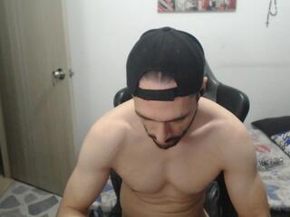 Jusstin I webcam model stream image