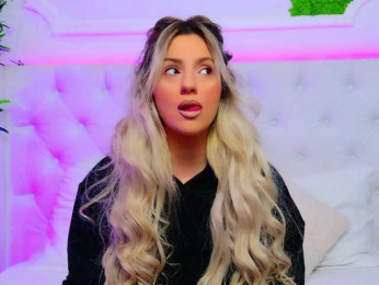 AriannaSins webcam model stream image