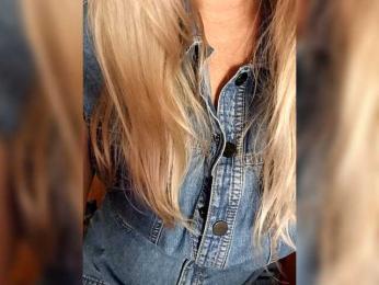 Divaya webcam model stream image