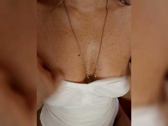 Divaya webcam model stream image