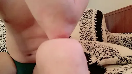 -kou-- webcam stripchat model stream image