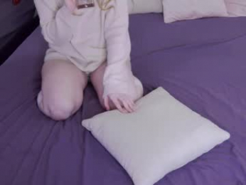 evapeachh webcam model stream image