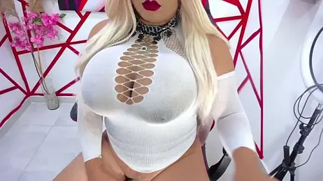 alicehugecock webcam model stream image