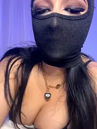 kamila_french webcam model stream image