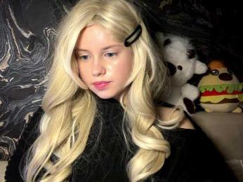 BundtAmely webcam model stream image