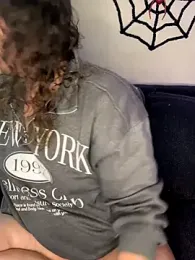 XoMisty webcam model stream image