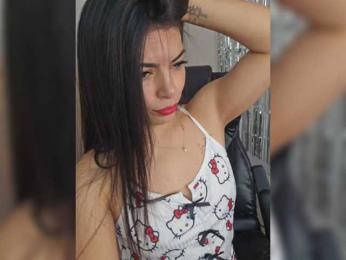 Estefani-R webcam bongacams model stream image
