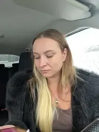 OlgaBuzzz webcam model stream image