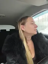 OlgaBuzzz webcam model stream image