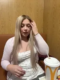 CherryAuroraa webcam model stream image