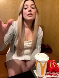 CherryAuroraa webcam model stream image