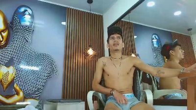 SkinnycuteAlyer webcam model stream image