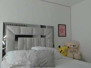 abrilmartinez webcam model stream image