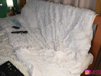 AlexiaFoxMd webcam model stream image