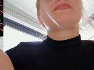 ella-vee webcam model stream image