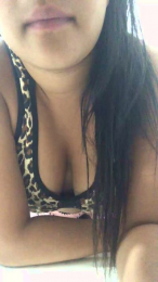 IsaFernandes webcam model stream image