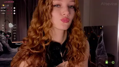 AliseVine webcam stripchat model stream image