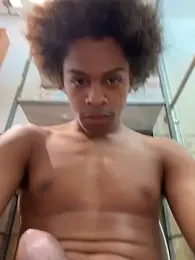 Arthuryouncock webcam stripchat model stream image
