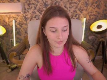 VikVikLove webcam model stream image