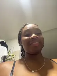 EscorpiLeoncita webcam model stream image