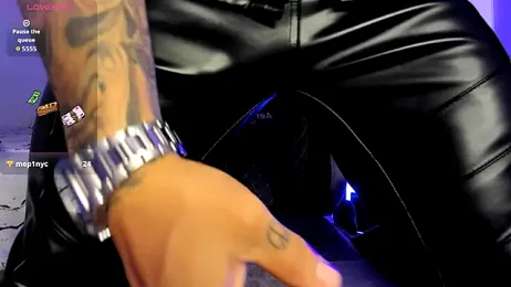 Aron_Dark webcam model stream image