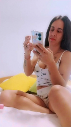 Agustinalatina webcam model stream image