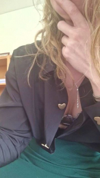 Secretairenue webcam model stream image