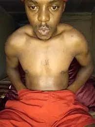 Hluga_25 webcam model stream image