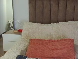 Ali Gardenier webcam model stream image